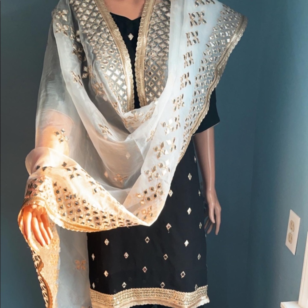 A beautiful Indian 3 piece garara suit